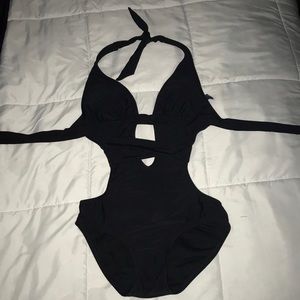 Women’s one piece bathing suit